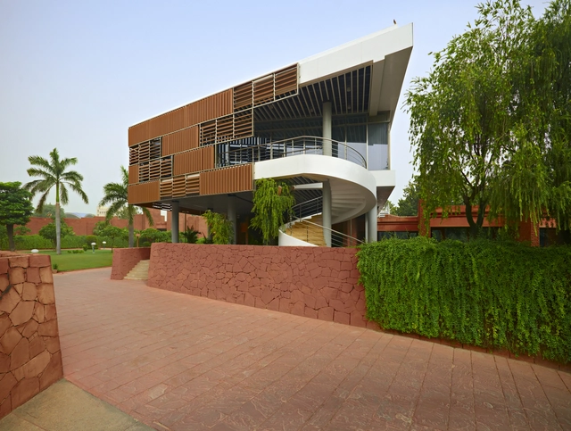 Embajada Coreana en la India / AA Studio Consulting - Embajada