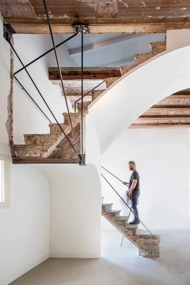 Arimon 住宅，百年内多位建筑师不断修复的光之家 / García-Durán & Equipo - 别墅室内