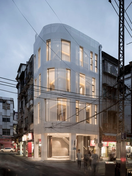Renovación de un antiguo edificio en la calle Zhenbang / TEAM BLDG - Remodelaciones