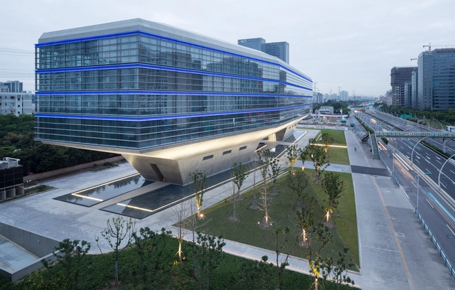 上海漕河泾新洲大楼 / gmp Architects - 办公设施, 表皮, 城市