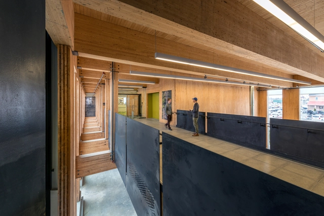 Escola de Arquitetura McEwen / LGA Architectural Partners - Universidade