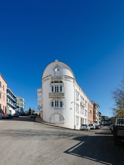 ‘Redondo’ Building / Branco-DelRio Arquitectos - Refurbishment