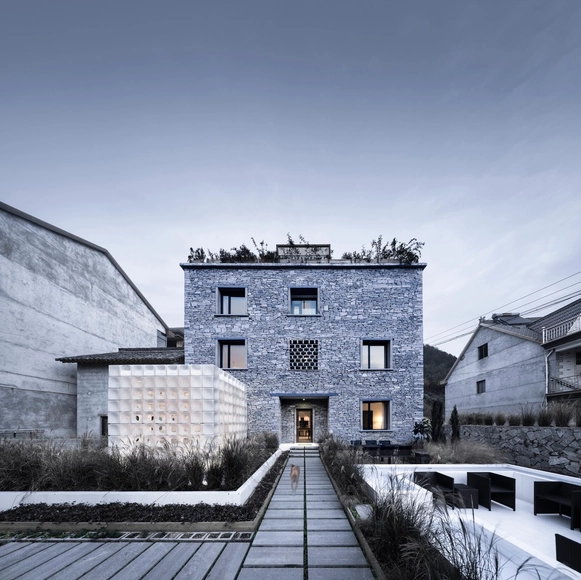 LEI House  / AZL Architects - Houses, Facade, Stairs, Door