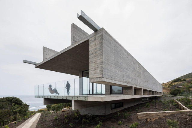 House H / Felipe Assadi Arquitectos - Houses