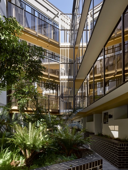 Calle 21 Peter Doherty  / COX Architecture - Apartamentos