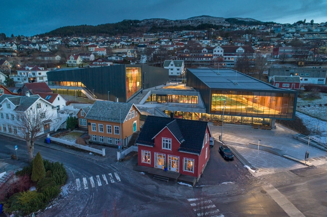 Ulstein Arena / Lund+Slaatto Architects - Recreación Y Entrenamiento