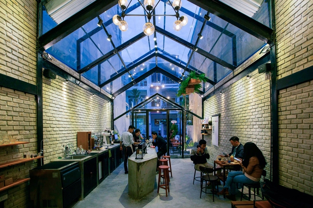 Brewman Coffee Concept / 85 Design - Cafeterias