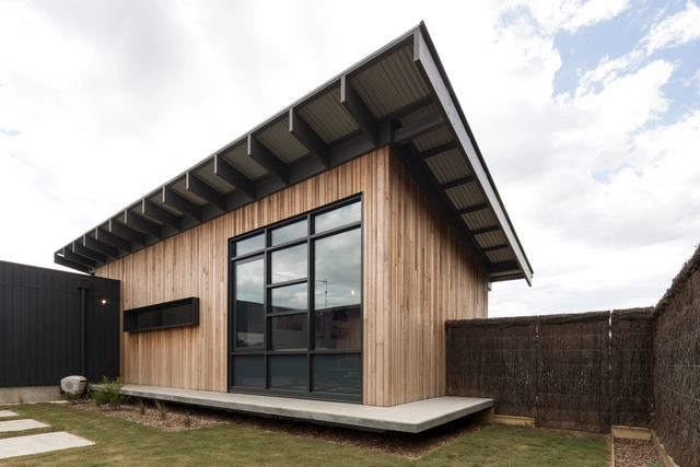 Golf Course House / Bespoke Architects - Houses, Facade