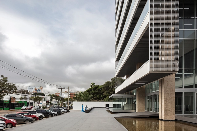 Ambassador Business Center / Jorge Gambini + Hans Kenning - Interiores De Oficina, Fachada