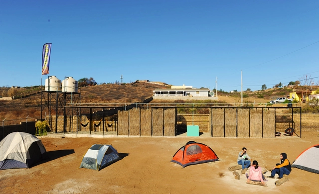 Campamento San Antonio de las Minas / Santos Bolívar + ANTE- - Hotelería Y Entretenimiento, Costa