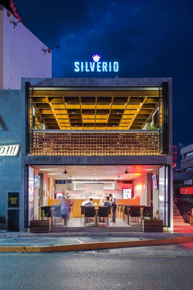 Ah bárbaro Taquería + Silverio Mezcal Bar / TAFF Arquitectos - Restaurantes & Bares, Fachada