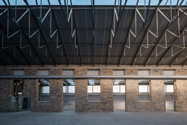 Reutilización Funcional de una Ex Fábrica en Lumezzane / Luigi Serboli + Pierangelo Scaroni - Reconversión