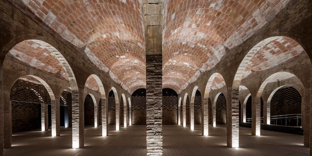 Depósito del Reí Martí / ARCHIKUBIK - Reconversión, Pilares, Arcada, Arco, Fachada