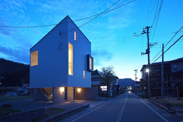 Tomi House / Takeru Shoji Architects - Houses, Facade
