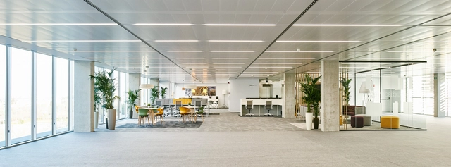 Edificio de Oficinas “Discovery Building” / Estudio Lamela - Edificio De Oficinas