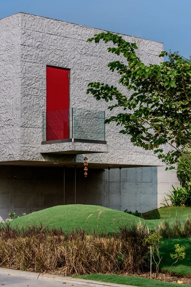 An Engineer's House / ESSTEAM - Houses