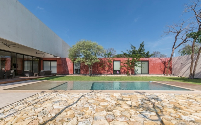 Casa Tres Patios / Boyancé Arquitectura + Edificación - Casas, Jardín, Fachada