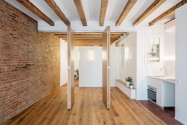Renovación de un Loft en Font Honrada Barcelona / Forma - Renovación, Fijación Vigas, Fachada, Arco, Barandas