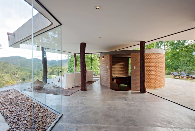 Residência Sapucaí-Mirim / APBA – Arquiteto Paulo Bastos e Associados - Casas, Aido, Fachada, Porta, Viga, Iluminação