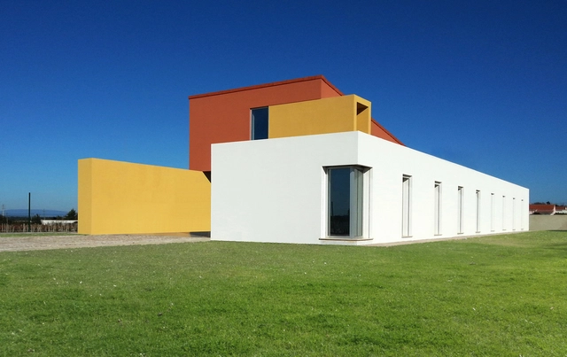 Casa em Almeirim / Filipe Xavier Oliveira - Casas, Fachada, Porta