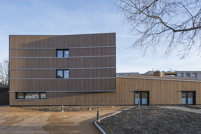 艾格斯-韦尔特斯老年中心 / 3BM3 Atelier d’Architecture SA – C. Stendardo et B. Montant - 混合用途建筑