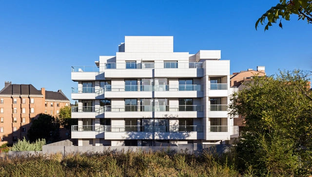 Residencial Islas de Cabo Verde 82 / Cano y Escario Arquitectura - Residencial, Fachada, Balcón