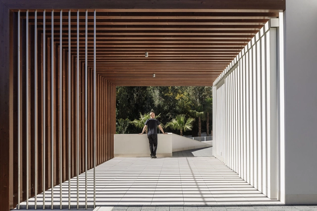Casa la Yedra / ismo [ arquitectura y diseño ] - Casas, Fachada, Pilares