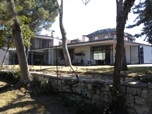 La Casa Vallet de Coderch sigue en peligro de derribo al no ser protegida por Patrimonio - Imagen Principal