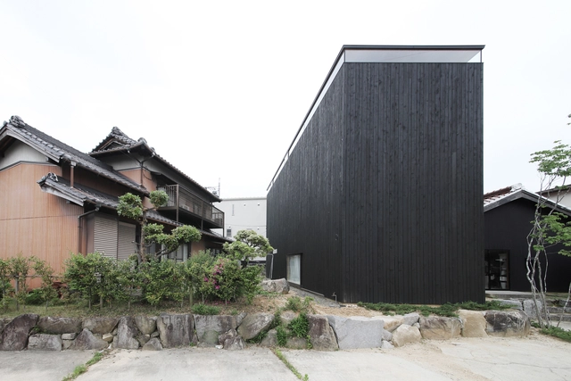 T / Katsutoshi Sasaki + Associates - Houses, Garden, Facade