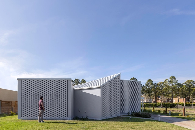Casa Incompleta / estudio relativo - Casas