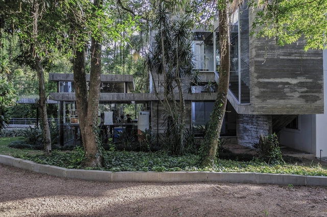 Rosa House / Kiefer Arquitetos - Refurbishment