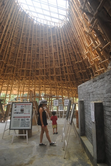 Bamboo Sunyata / akasha+associates architecture - Arts & Architecture, Arch, Facade