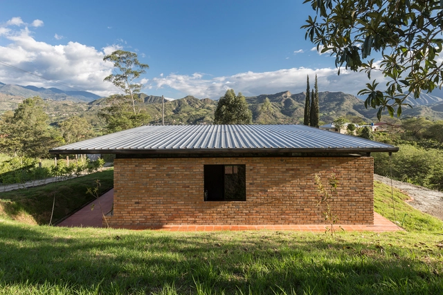 Casa Manuel J. Lozano / David Regalado Arquitectura - Casas, Fachada