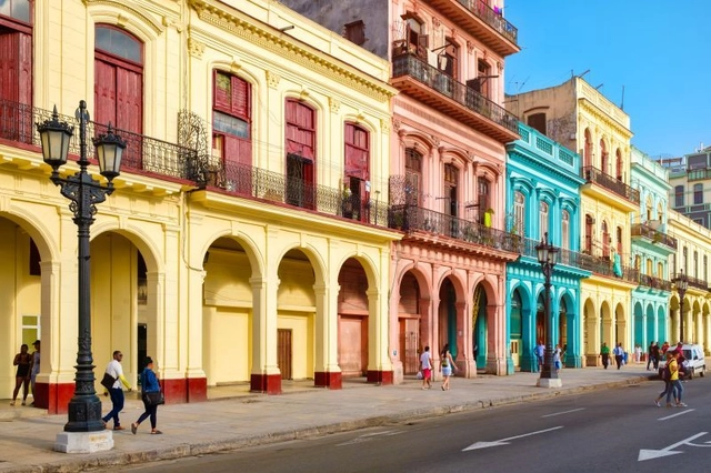 These Are the 5 Most Colorful Cities in the Americas - Featured Image