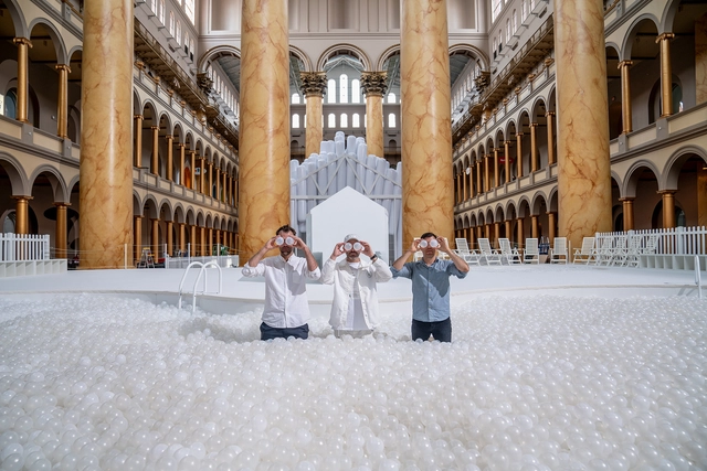 Exposição "Fun House" de Snarkitecture recontextualiza a habitação tradicional - Imagem de Destaque