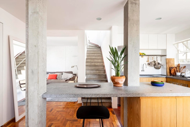 BF 81 / Estúdio Paralelo - Apartamentos, Cozinha, Porta, Fachada, Mesa, Bancada, Cadeira