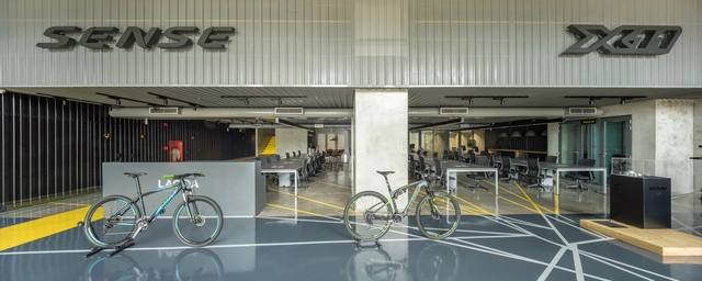 Sense Bike / BCMF Arquitectos - Arquitectura De Oficinas