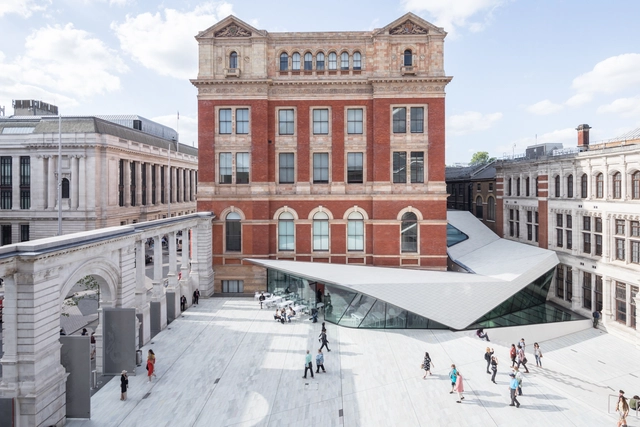 El aporte de las baldosas de porcelana en la calidad del espacio público: la expansión de AL_A en el museo V&A de Londres - Imagen Principal