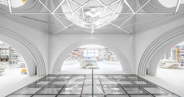 Xi’an Zhongshu Bookstore / Wutopia Lab - Store, Facade, Arch, Beam, Arcade, Lighting
