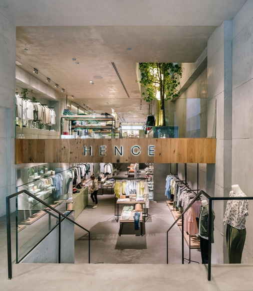 Hence Flagship Store Madrid / Destudio Arquitectura - Showroom, Fachada, Iluminación, Sillas