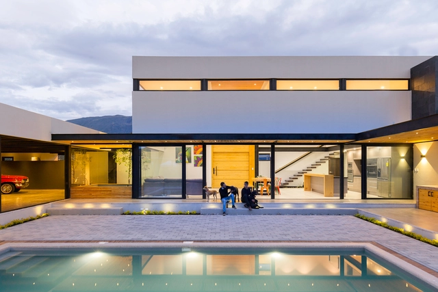 La Casa del Coleccionista / CU+AR ESTUDIO - Casas, Patio interior, Fachada