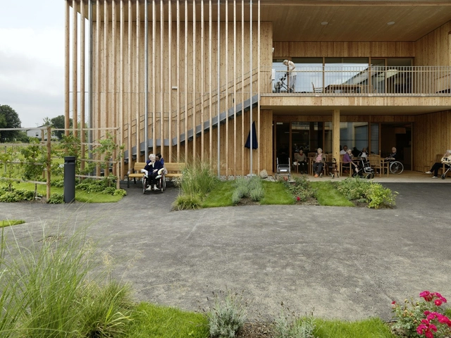 How To Design for Senior Citizens - Featured Image