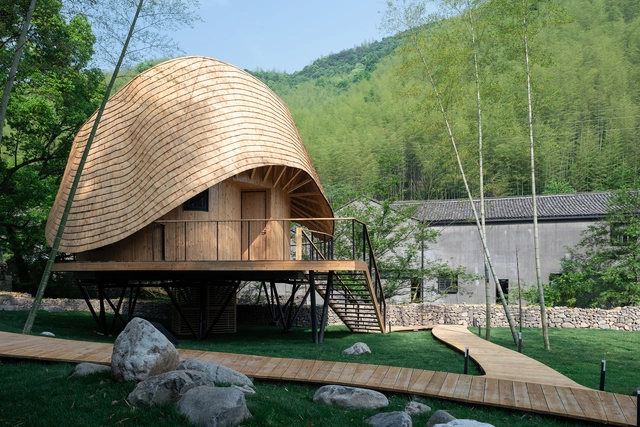 Treewow O - A Tree House of Curved Round Roof / MONOARCHI - Community , Garden