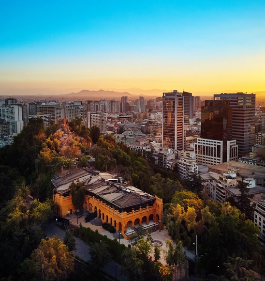 Remodelarán histórico castillo del cerro Santa Lucía en Santiago - Imagen Principal