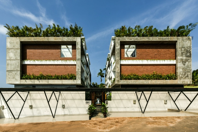 Urban Alchemy 9 / Ankit Prabhudessai - Housing, Door, Facade, Coast