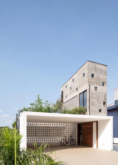 Casa VPJC / Ar:Co Arquitetura Cooperativa - Casas, Fachada, Balcão