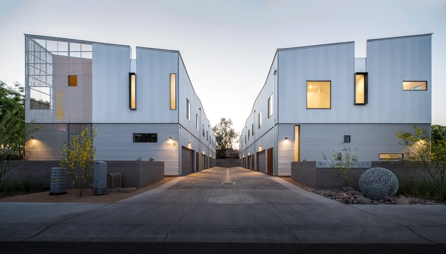Kenneth Place Townhomes / Chen + Suchart Studio - Houses, Facade