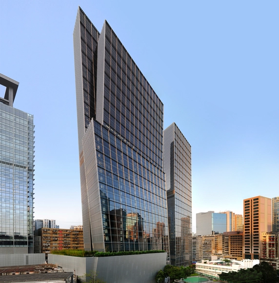 香港观塘城东志，多角度塔楼适应狭长地形 / Arquitectonica - 可持续发展