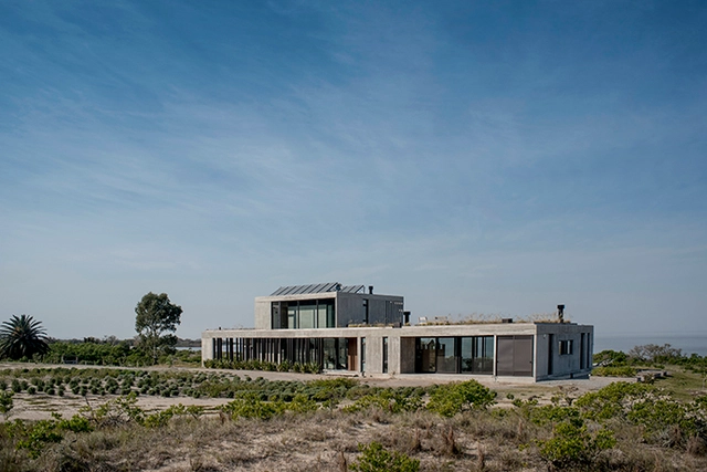 A Flecha / Estudio Feller Herc - Casas