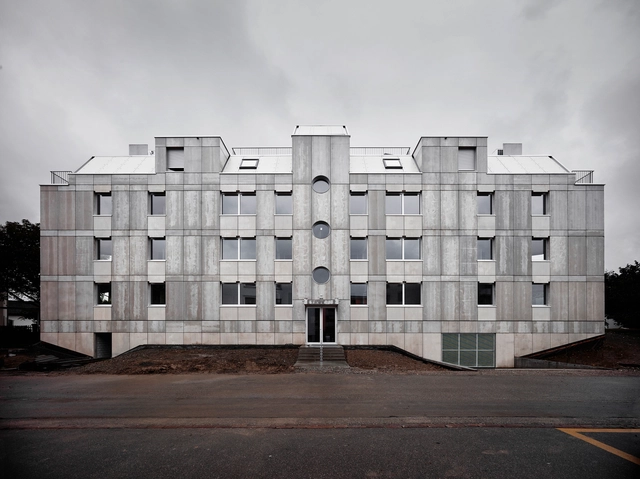 Edifício Residencial / idA buehrer wuest architekten sia ag - Apartamentos